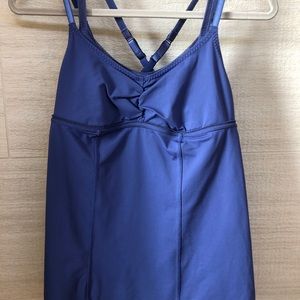 lululemon cross-cross adjustable tank-Size 8